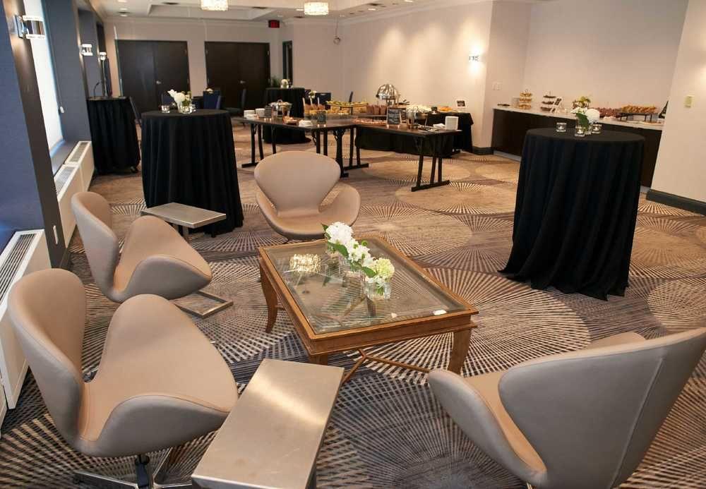 Hotel Courtyard By Marriott Toronto Downtown Exterior foto