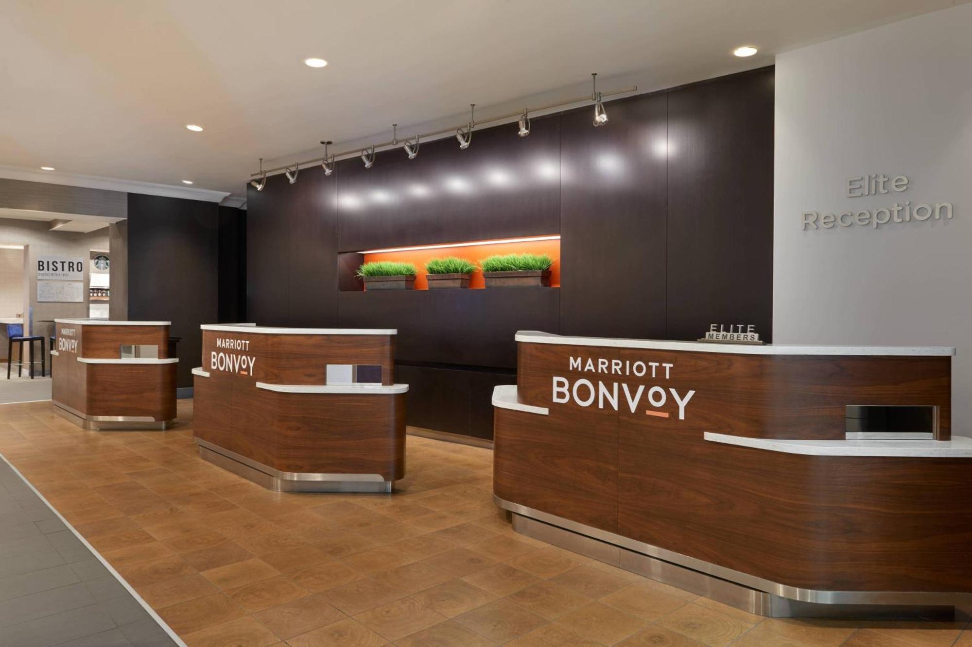 Hotel Courtyard By Marriott Toronto Downtown Exterior foto