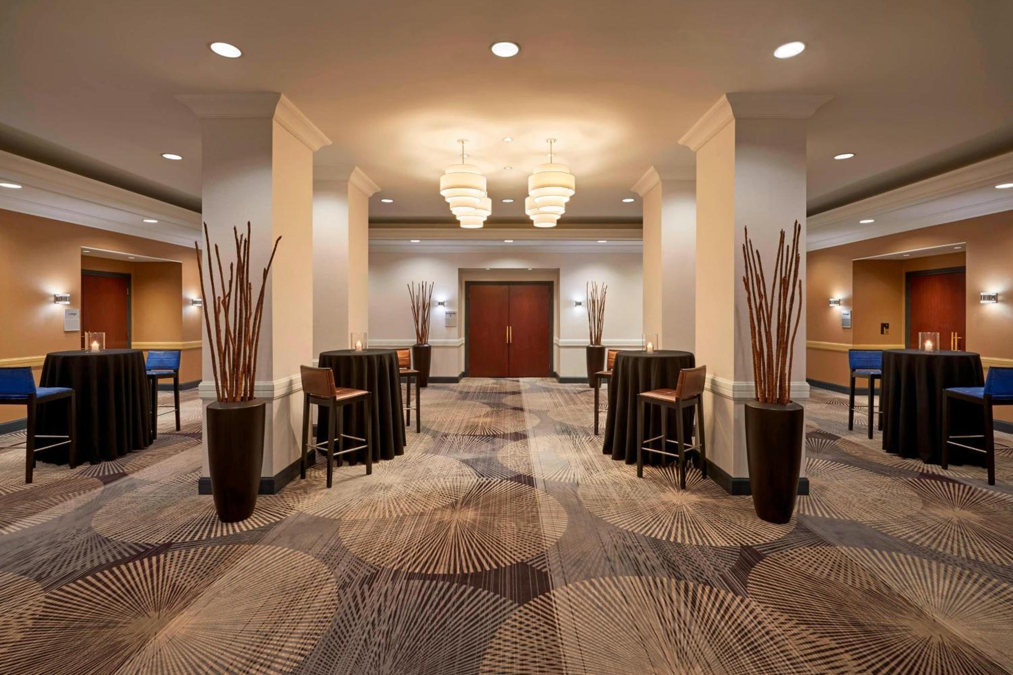 Hotel Courtyard By Marriott Toronto Downtown Exterior foto